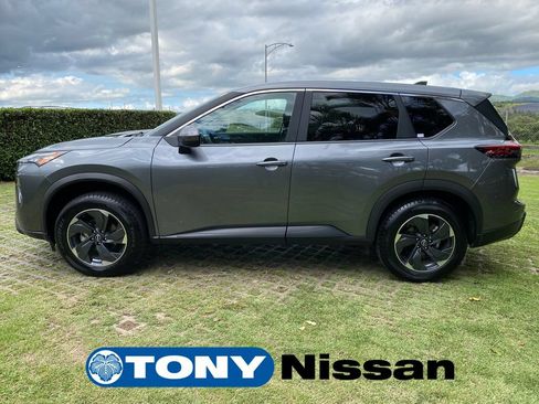 Used 2024 Nissan Rogue SV FWD image 22