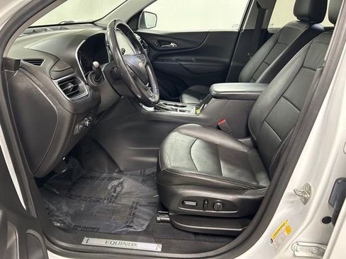 Used 2020 Chevrolet Equinox Premier image 12