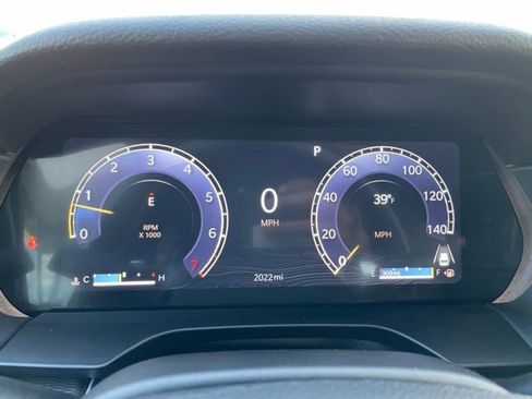 Used 2025 Jeep Grand Cherokee Laredo X image 18