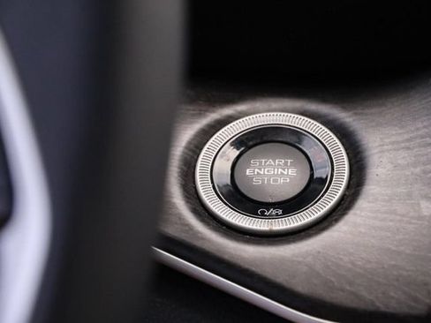Used 2023 Jeep Grand Cherokee L Limited w/ Luxury Tech Group II AWD/4WD image 18