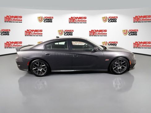 Used 2018 Dodge Charger R/T Scat Pack w/ Driver Confidence Group RWD image 17