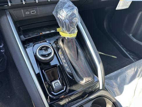 New 2026 Chevrolet Colorado Z71 image 15