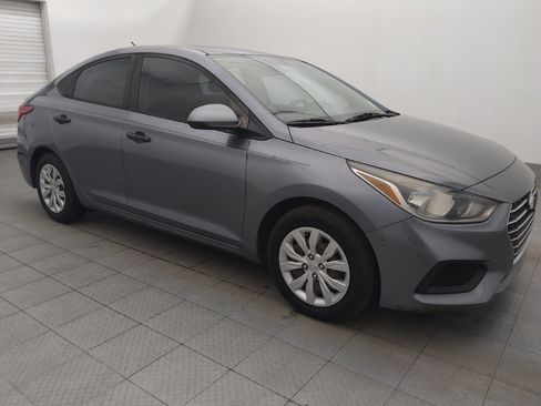 Used 2020 Hyundai Accent SE FWD image 11