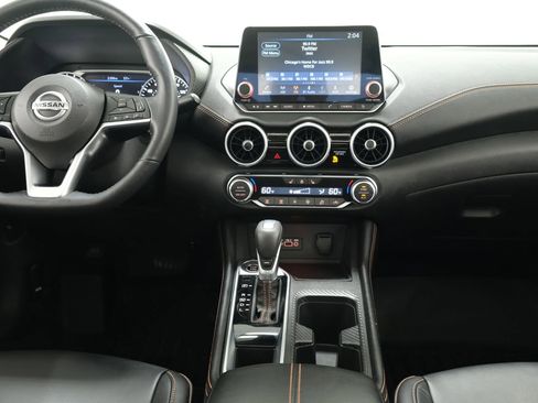 Used 2021 Nissan Sentra SR w/ SR Premium Package FWD image 10