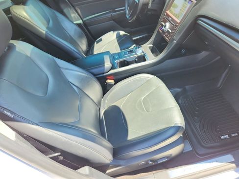Used 2019 Ford Fusion Titanium FWD image 27