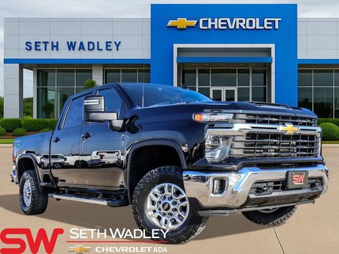Used 2025 Chevrolet Silverado 2500 LT w/ Convenience Package AWD/4WD image 1
