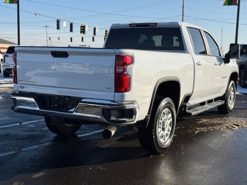 Used 2024 Chevrolet Silverado 2500 LT image 8