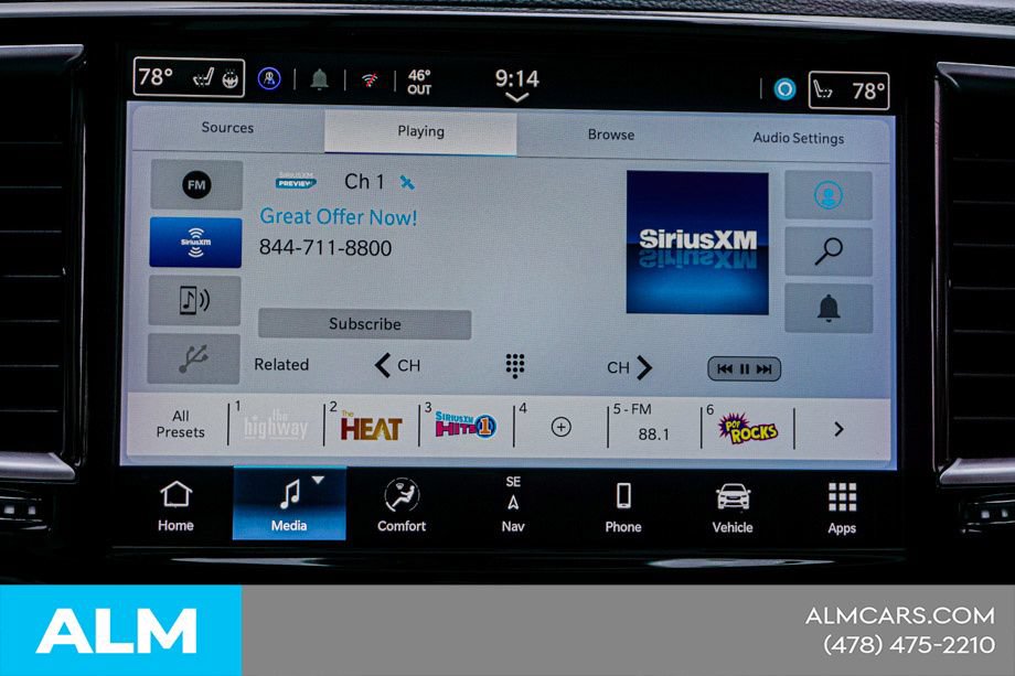 Used 2025 Chrysler Pacifica Limited FWD image 42