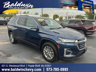 Used 2023 Chevrolet Traverse LT image 1