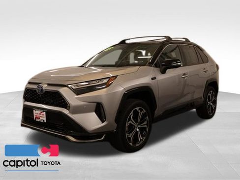 Used 2023 Toyota RAV4 XSE w/ Premium Package AWD/4WD image 5
