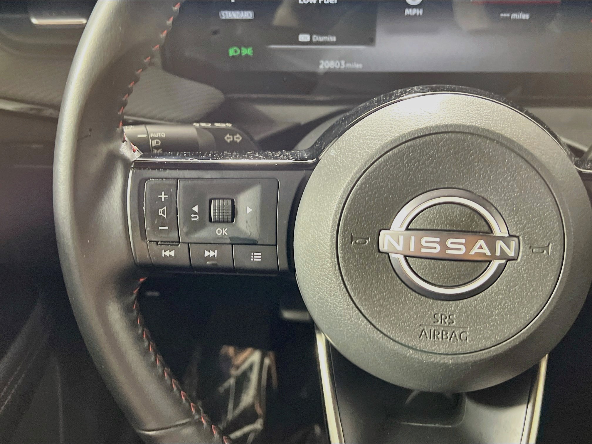 Used 2026 Nissan Kicks SR w/ Cold Weather Package FWD image 19