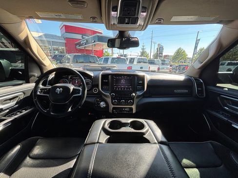 Used 2019 RAM 1500 Laramie AWD/4WD image 21