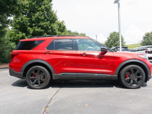 Used 2023 Ford Explorer ST w/ Equipment Group 401A AWD/4WD image 12