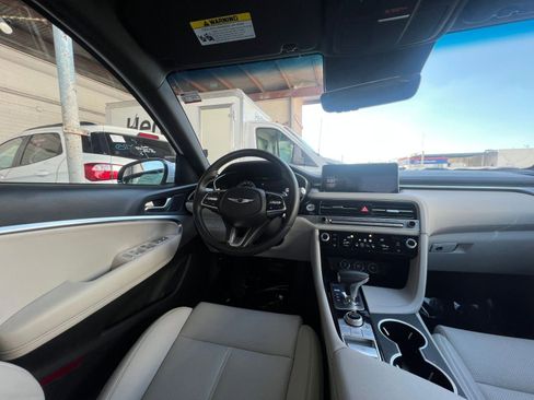 Used 2025 Genesis G70 2.5T image 34