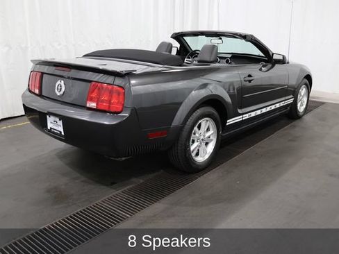 Used 2007 Ford Mustang Premium RWD image 3