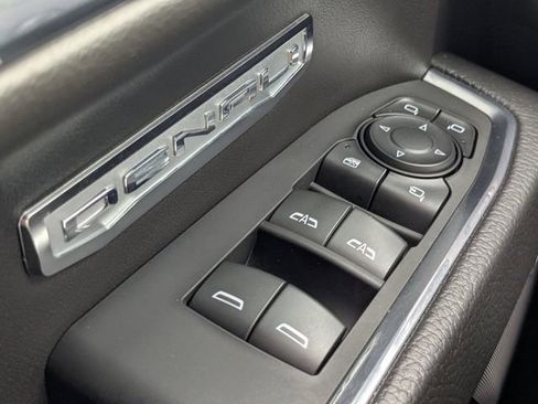 Used 2023 GMC Sierra 1500 Denali w/ Denali Reserve Package image 22