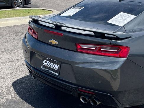 Used 2018 Chevrolet Camaro SS RWD image 11
