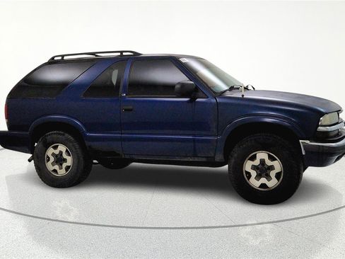 Used 2001 Chevrolet Blazer LS w/ Preferred Equipment Group image 5