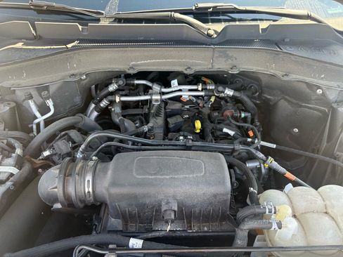 Used 2022 Ford Explorer XLT image 61