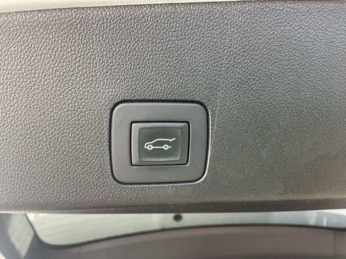 Used 2021 Buick Encore GX Select w/ Sport Touring Package image 8