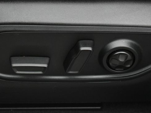 Used 2023 Jeep Grand Cherokee L Limited image 14