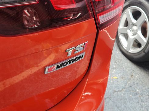 Used 2018 Volkswagen Tiguan SEL image 7