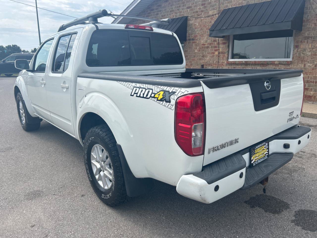 Used 2016 Nissan Frontier PRO-4X w/ Pro-4x Luxury Package AWD/4WD image 9