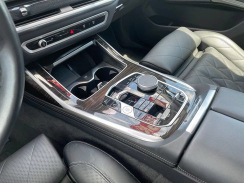 Used 2024 BMW X7 xDrive40i AWD/4WD image 20