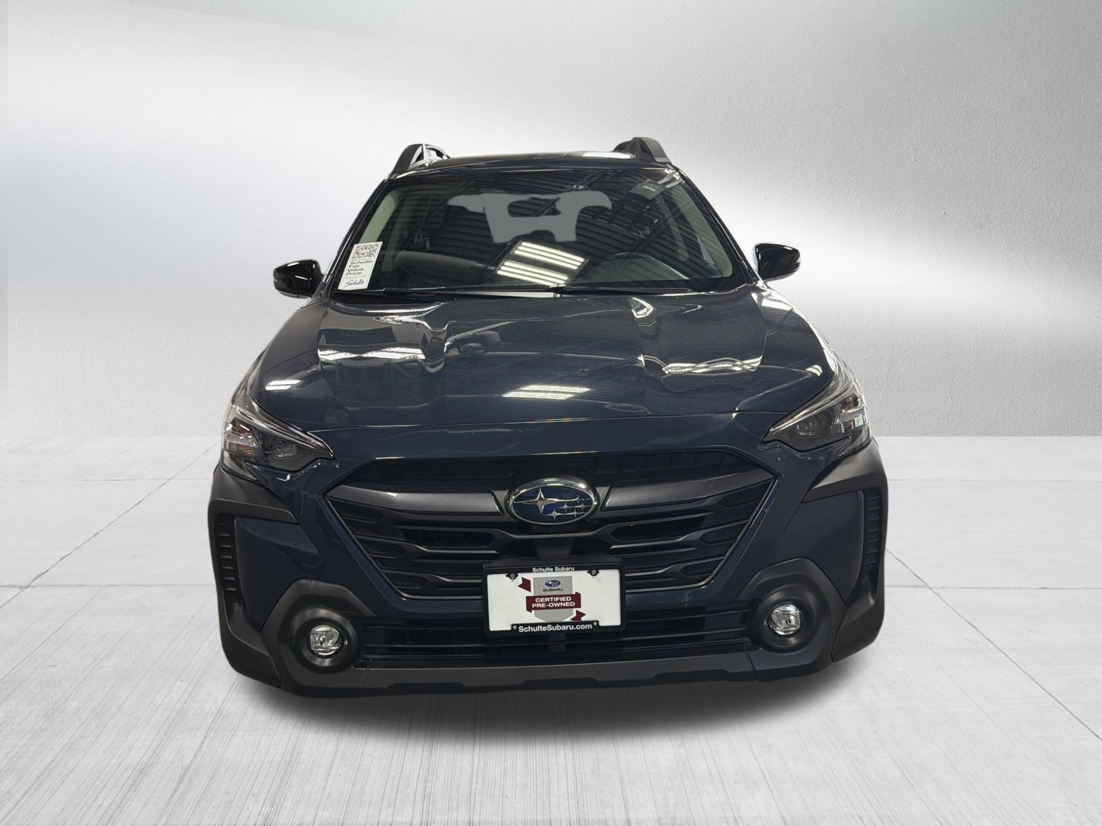 Certified 2025 Subaru Outback Premium AWD/4WD image 2