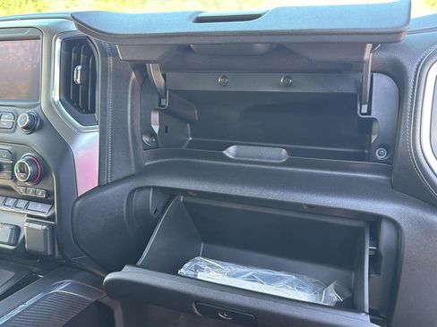 Used 2019 Chevrolet Silverado 1500 LTZ w/ LTZ Premium Package AWD/4WD image 32