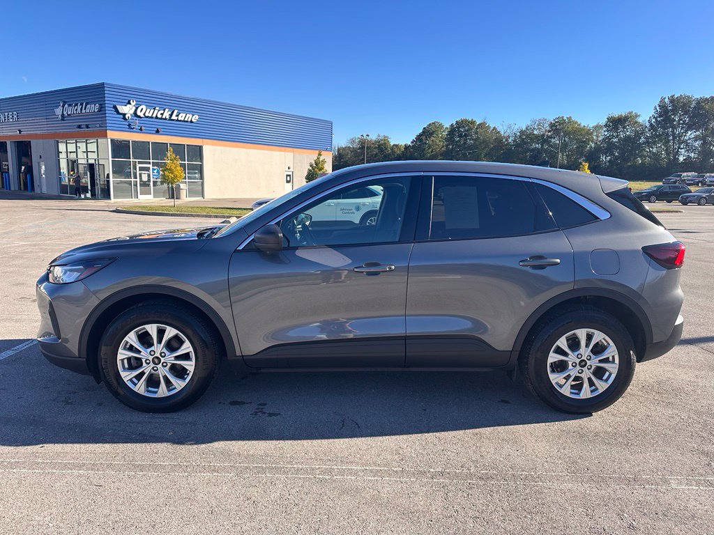 Used 2023 Ford Escape Active AWD/4WD image 8