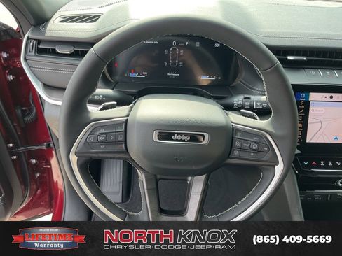 New 2026 Jeep Grand Cherokee L Limited w/ Limited Altitude Package AWD/4WD image 8