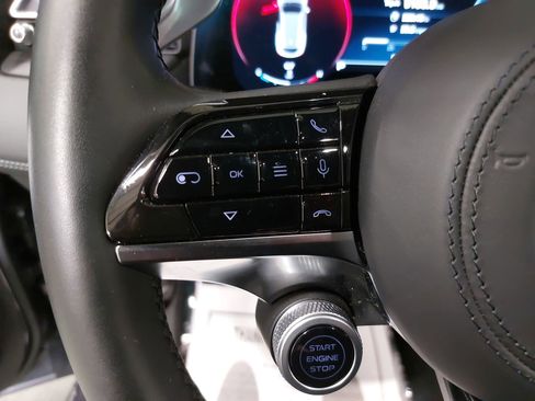 Used 2023 Maserati Grecale GT image 19