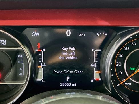 Used 2023 Jeep Wrangler Unlimited Rubicon w/ LED Lighting Group AWD/4WD image 20