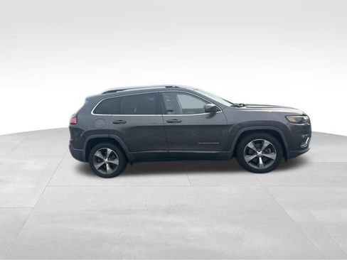 Used 2019 Jeep Cherokee Limited FWD image 7