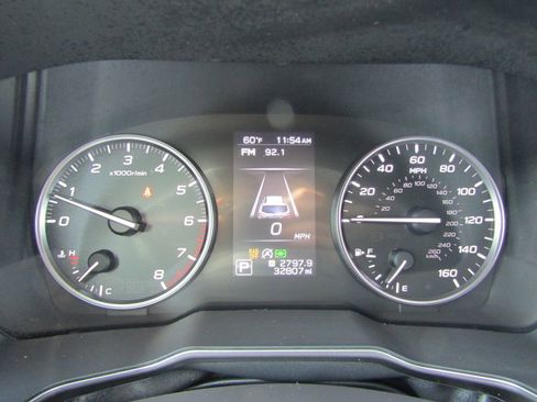 Used 2025 Subaru Outback Limited AWD/4WD image 30
