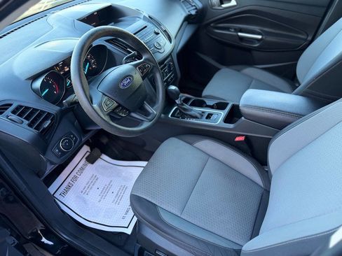 Used 2017 Ford Escape SE AWD/4WD image 10