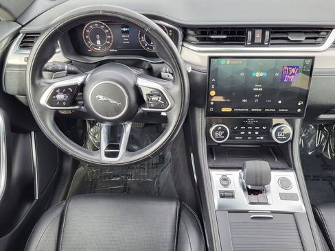 Used 2024 Jaguar F-PACE R-Dynamic S image 3