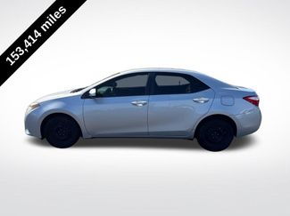 Used 2015 Toyota Corolla L FWD video 2