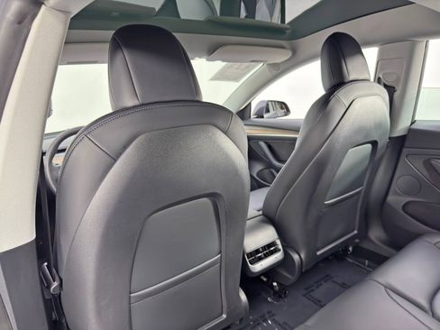 Used 2022 Tesla Model 3 Long Range image 34