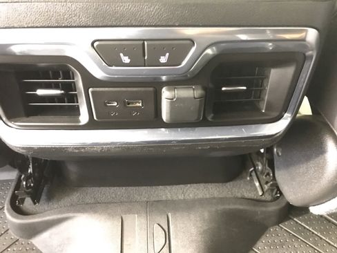 Used 2022 Chevrolet Silverado 2500 High Country w/ Safety Package II image 27