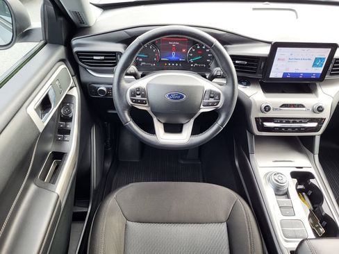 Certified 2022 Ford Explorer XLT image 19