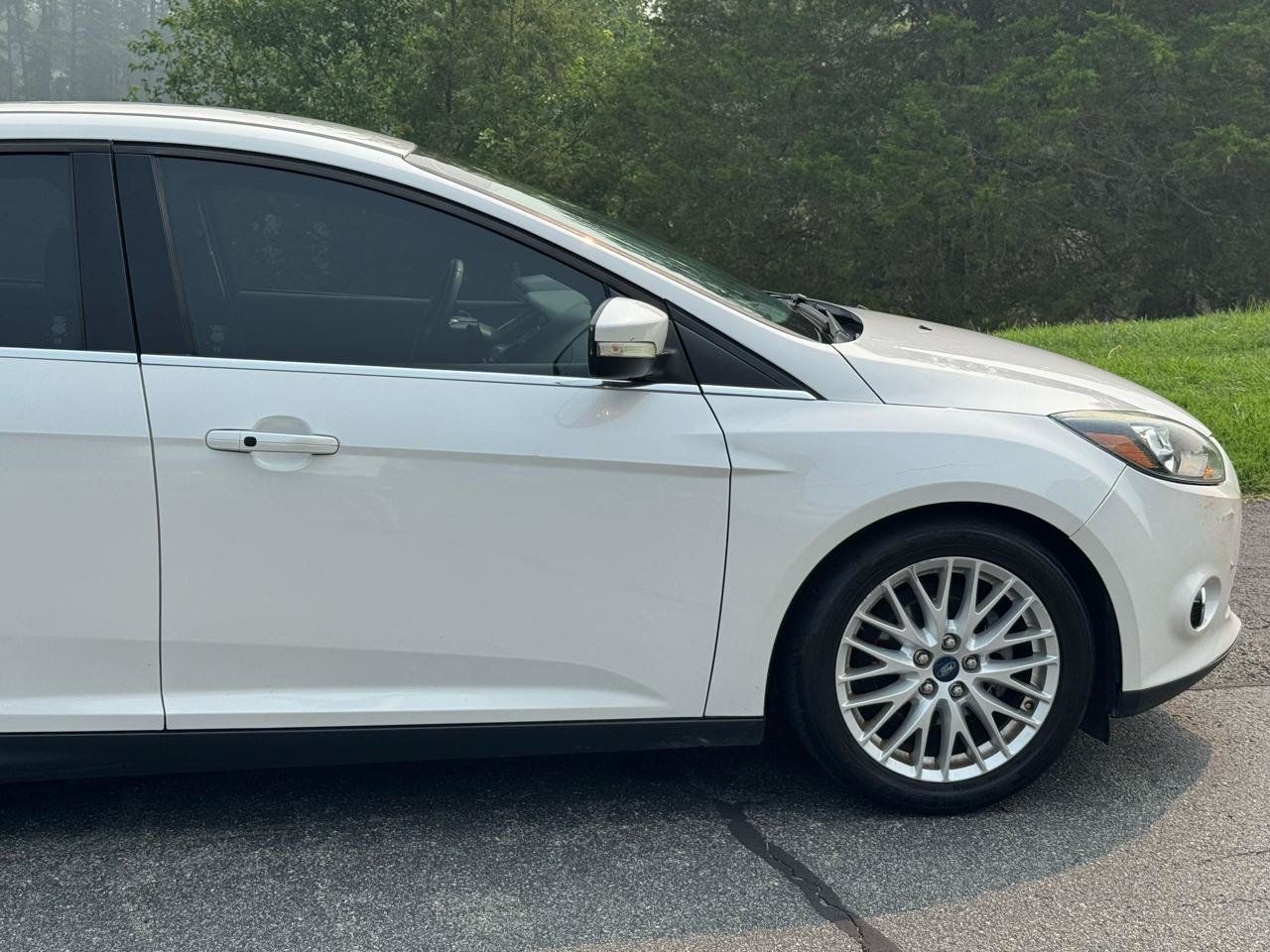 Used 2014 Ford Focus Titanium FWD image 27