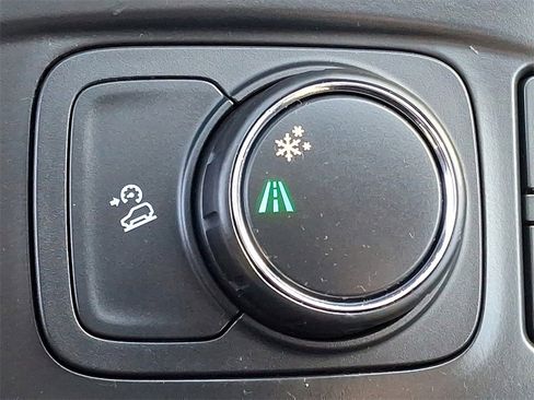 Used 2019 GMC Terrain SLE w/ Driver Convenience Package image 23