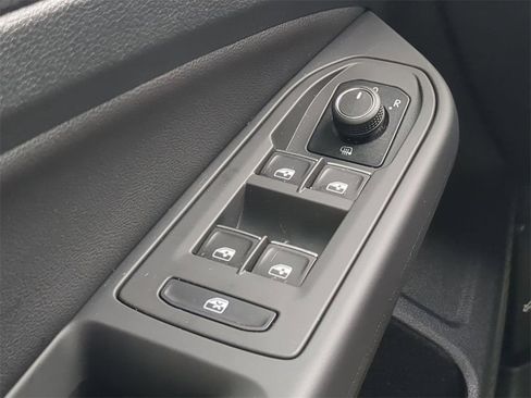 Used 2023 Volkswagen GTI Autobahn image 25