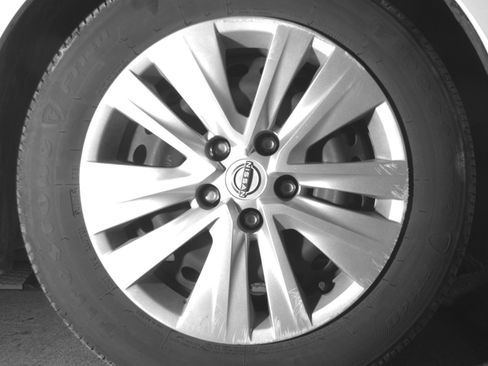 Used 2025 Nissan Sentra S image 13