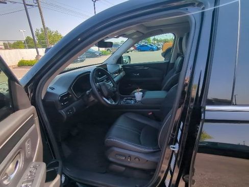 Used 2025 Honda Pilot Elite image 5