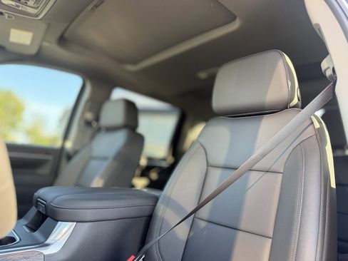 New 2026 GMC Sierra 2500 SLT w/ SLT Premium Package image 18