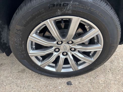 Used 2023 Cadillac XT4 Premium Luxury image 28