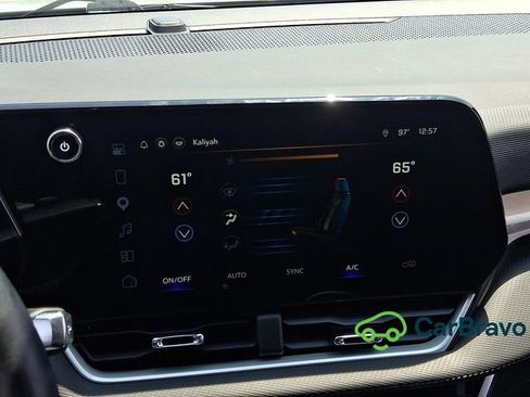 Used 2025 Chevrolet Equinox LT w/ Convenience Package II AWD/4WD image 16